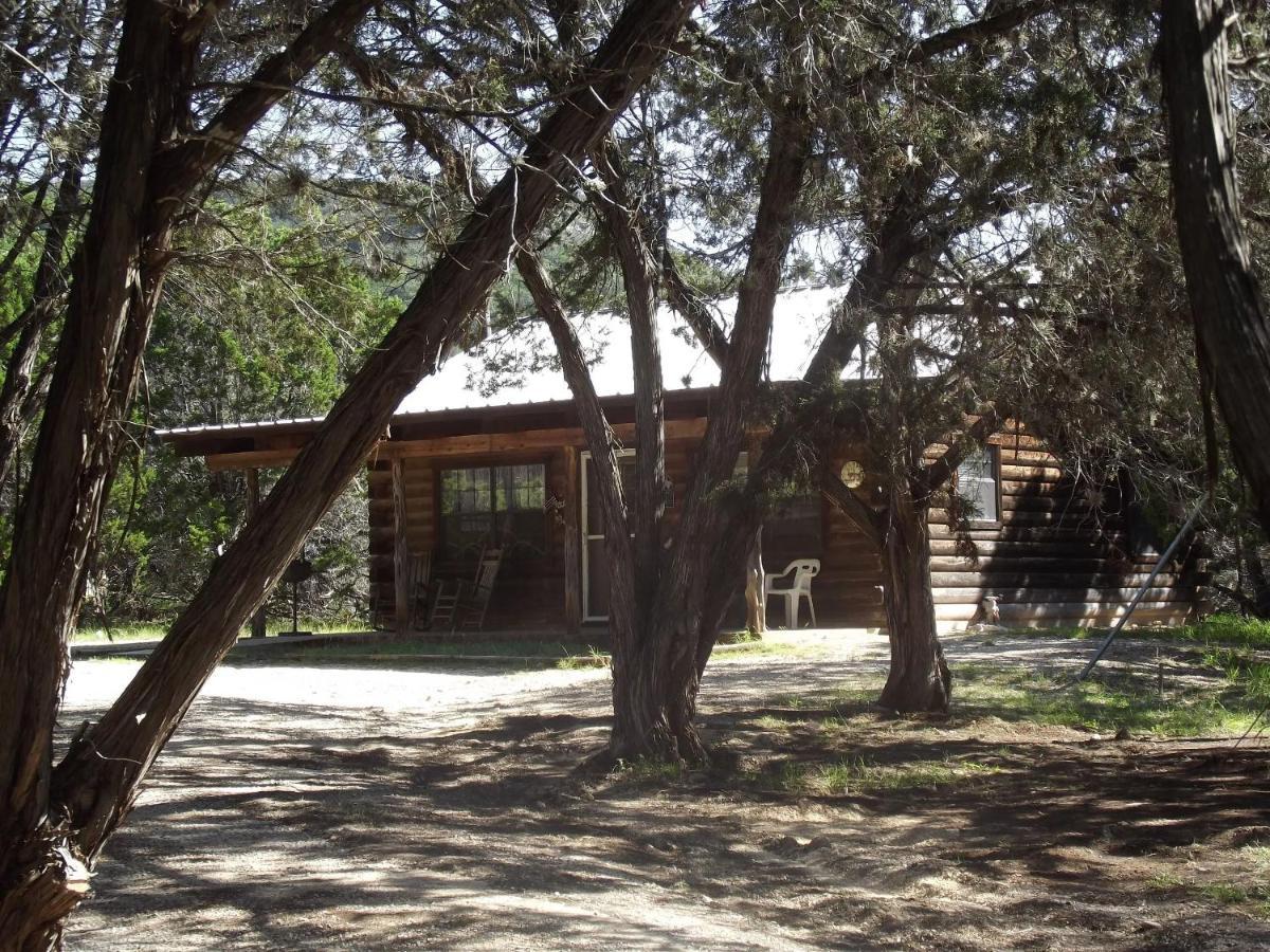 A Peace Of Heaven Cabins And Rv Vanderpool Exterior foto